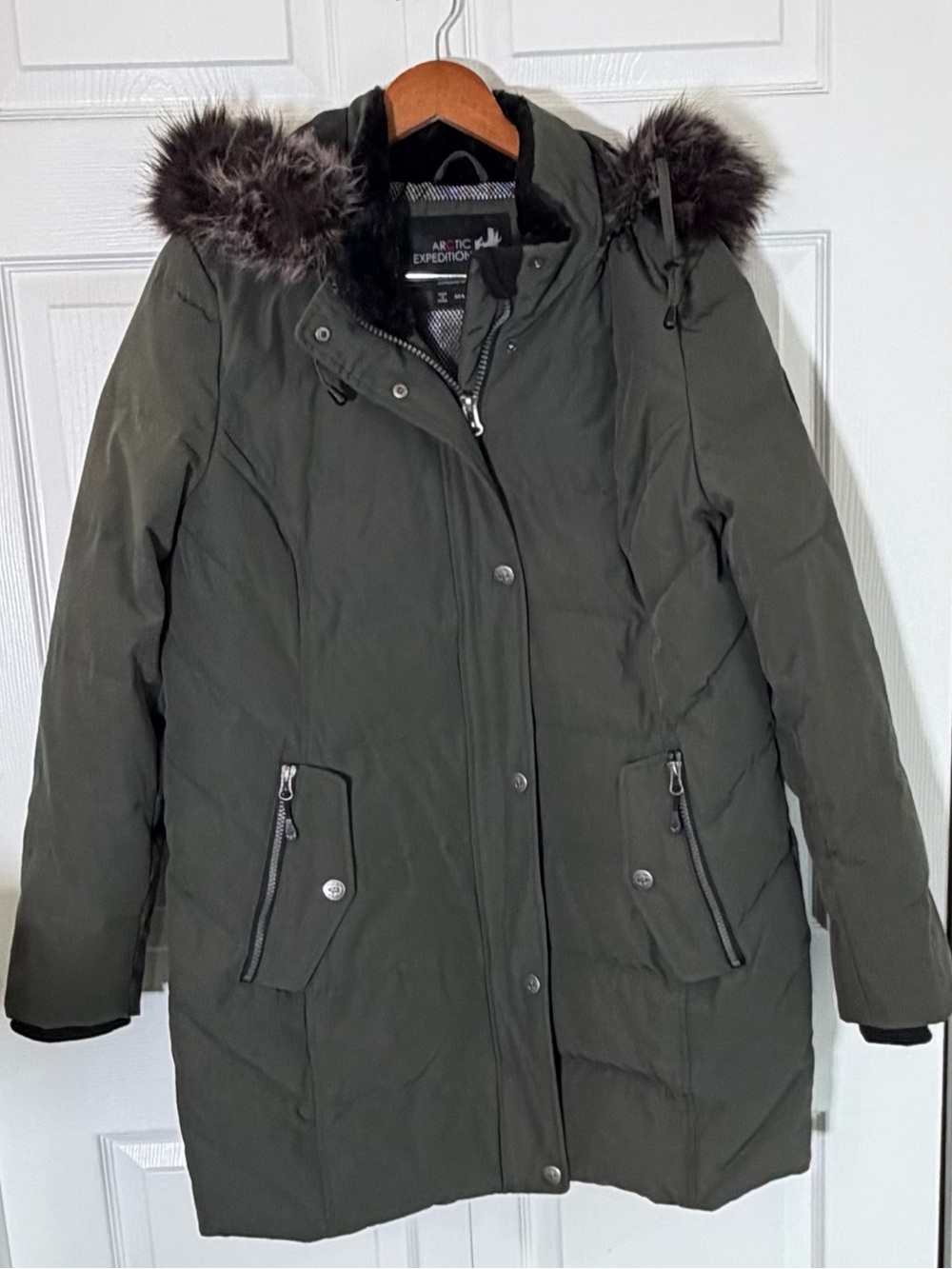 Arctic Expedition Womens Down Parka Medium Olive Green Faux Fur Hood Winter coat